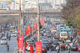 Mùng 4 Tết: 15 người chết vì tai nạn, cao tốc Pháp Vân ùn tắc phải tạm đóng