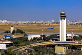 Băn khoăn phương án chuyển toàn bộ chuyến bay quốc tế từ Tân Sơn Nhất về Long Thành