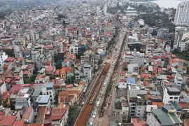 Cấm toàn bộ phương tiện qua cửa khẩu 124 và 236 đường Âu Cơ