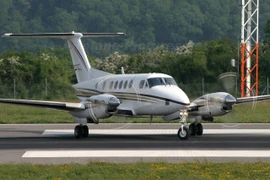 Máy bay của Vietnam Airlines lại tiếp đất bằng bụng