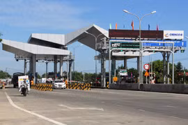 Cục Đường bộ được yêu cầu dừng thu phí đối với dự án BOT vi phạm 