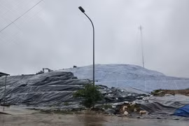 Hà Nội: Bãi rác Xuân Sơn tạm dừng tiếp nhận rác để phòng ngừa sự cố môi trường