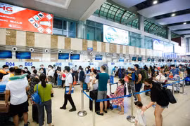 Đã bổ sung nhưng đường bay “nóng” cận Tết Nguyên đán vẫn hết vé