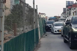Hạ cốt, mở rộng đường Âu Cơ: Bao giờ mới xong để giải tỏa ùn tắc?