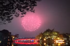 Thời tiết đêm Giao thừa trên cả nước diễn biến ra sao, có thuận lợi cho người dân du xuân?