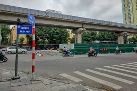 Rào chắn nhiều tuyến đường ở Hà Đông để thi công dự án nhà máy nước thải Yên Xá