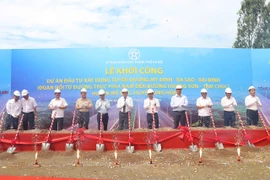 Khởi công xây dựng trục đường Mỹ Đình- Ba Sao- Bái Đính