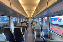 Đường sắt vận hành 11 toa xe chất lượng cao ngay trước thềm Tết Nguyên đán