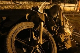 Cháu bé trong vụ tai nạn xe tải đâm xe máy ở Thanh Hóa đã tử vong