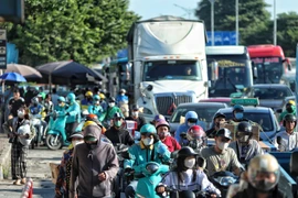 Thủ tướng: Đảm bảo an toàn giao thông và an toàn thực phẩm kỳ nghỉ Quốc khánh