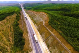 Kiến nghị đưa xe tải, xe khách sang cao tốc Cam Lộ- La Sơn vì tai nạn tăng trên quốc lộ 1