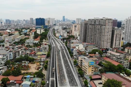 Hoàn thiện thủ tục để thông xe Vành đai 2 trên cao vào đầu tháng 1-2023