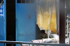 Di dời người và tài sản khỏi khu vực sạt lún Nhà máy nước Ngô Sỹ Liên