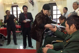 Mang hơi ấm cho thương bệnh binh dịp Xuân về