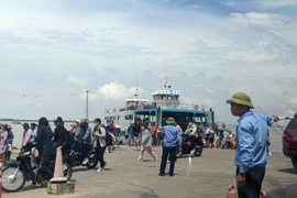 Từ 1-3, dừng phà Gót- Cái Viềng sau 20 năm hoạt động, chuyển sang phà mới Đồng Bài