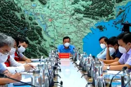 Hơn 70.000 dân phải sơ tán tránh bão Conson, nhiều địa phương lo lắng vì đang giãn cách