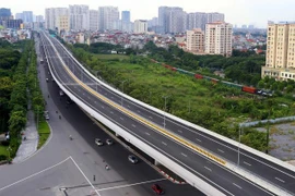 Cấm xe khách lưu thông trên đường vành đai 3 dưới thấp Phạm Văn Đồng- Phạm Hùng- Khuất Duy Tiến