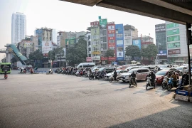 Rà soát, giải quyết bất cập hệ thống biển báo, tín hiệu đèn giao thông