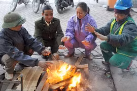 Không khí lạnh liên tục tăng cường, Bắc bộ chìm sâu trong giá rét kéo dài