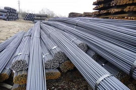 Giá thép tăng phi mã, nhà thầu dự án thành phần cao tốc Bắc- Nam méo mặt