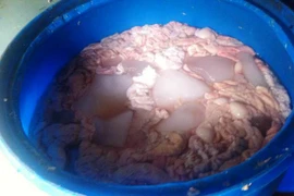 250kg lòng lợn thối suýt về Thủ đô làm mồi nhậu