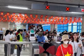 Kéo dài thời gian chạy metro phục vụ người dân xem hợp luyện và diễu binh