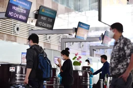 Bộ Giao thông nói gì về đề xuất áp giá sàn vé máy bay của Cục Hàng không?