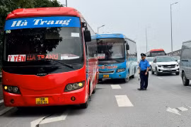 Lập thêm điểm dừng đỗ cho xe hợp đồng, lo ngại biến tướng thành "bến cóc"