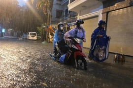 Bắc bộ bước vào đợt mưa giông lớn đến 200m, kéo dài hết tháng 6