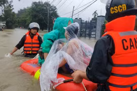 Lần đầu tiên cảnh báo rủi ro thiên tai cấp 4 do mưa lũ ở Đà Nẵng – Thừa Thiên Huế