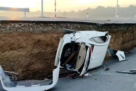 Khẩn trương làm rõ nguyên nhân cầu 37 tỷ đồng vừa thông xe đã sụt lún ở Tây Ninh