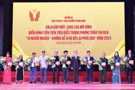 Giao lưu điển hình tiên tiến trong phong trào thi đua “vì người nghèo - không để ai bị bỏ lại phía sau”