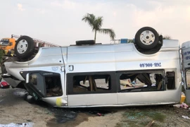 Khẩn trương điều tra làm rõ nguyên nhân vụ tai nạn giữa xe khách và xe đầu kéo làm 8 người chết