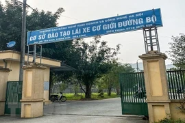 Kiểm tra toàn bộ hoạt động đào tạo lái xe tại Hòa Bình sau vụ Giám đốc trung tâm sát hạch bị bắt