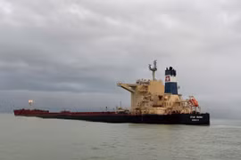 Bàn phương án cứu hộ khẩn cấp tàu Star Bueno chở gần 175.000 tấn quặng sắt có nguy cơ chìm 