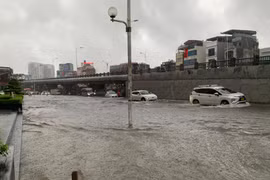 Mưa rả rích từ miền Bắc đến miền Trung sẽ giảm dần từ chiều nay