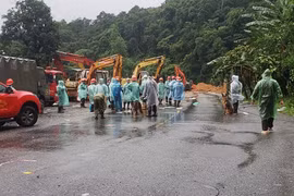 Thủ tướng chỉ đạo nóng sau vụ sạt lở đất đèo Bảo Lộc vùi lấp 3 chiến sỹ cảnh sát giao thông và 1 người dân