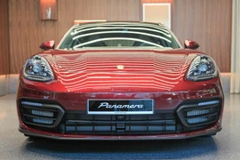 Hơn 300 chiếc Porsche Panamera tại Việt Nam bị triệu hồi do lỗi bơm nước phụ