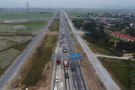Cao tốc Diễn Châu- Bãi Vọt liên tục ùn tắc, Cục Đường bộ hỏa tốc chỉ đạo