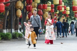 Thời tiết mùng 2 Tết: Bắc bộ hửng nắng trước khi mưa phùn xuân vào ngày mai