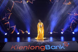 Mãn nhãn với chương trình biểu diễn nghệ thuật tại sự kiện kỷ niệm 26 năm KienlongBank