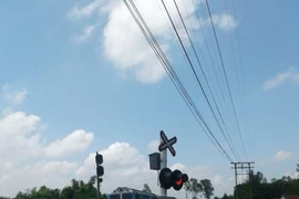 Chưa đồng ý di dời đường dây thông tin tín hiệu đường sắt Kép- Hạ Long để lấy mặt bằng xây khu đô thị