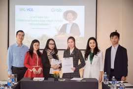 Hợp tác đưa nông sản Việt lên chợ công nghệ GrabMart