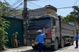 Hà Nội: Thu hồi 31 thẻ nhận diện luồng xanh vận tải hết hạn