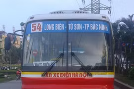 Hà Nội sẽ thí điểm đặt hàng xe buýt điện đối với 9 tuyến trong năm 2024?