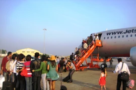 Hủy vé hành khách vẫn được "bay"