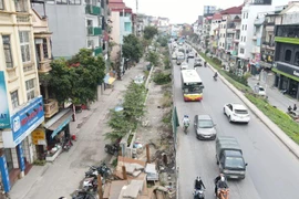 Dự án giao thông trọng điểm Hà Nội: Công trình “bất động”, công trình lụt tiến độ