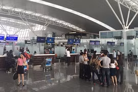 Khách gây rối, tấn công người khác trên máy bay bị cấm bay 1 năm