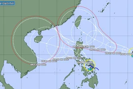 Bão đôi hoạt động ngoài khơi Philippines, bão Conson sẽ vào Biển Đông trong ngày 8-9