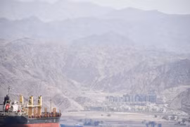 Tàu hàng trúng tên lửa Houthi khiến 1 thuyền viên Việt Nam thiệt mạng